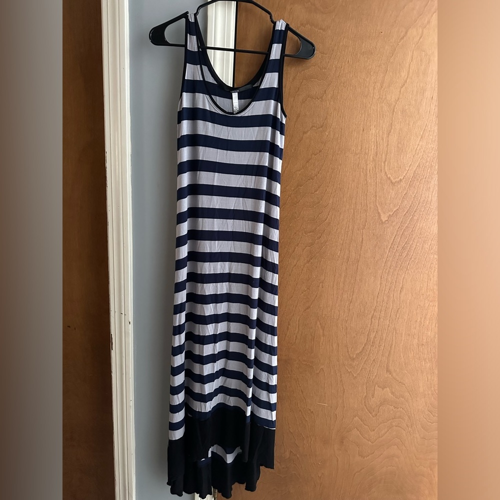 Kensie XS women’s tank long dress with black trim at bottom.